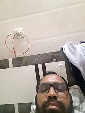 Snapshot of Hot-boy077 chatting on 09.18.25 Hot-boy077 online show from 09.18.25