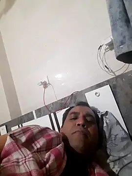 Snapshot of Hot-boy077 chatting on 10.10.25 Hot-boy077 online show from 10.10.25