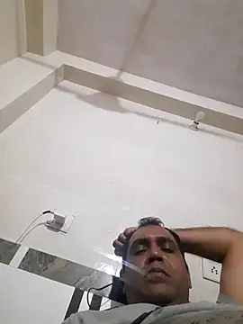 Snapshot of Hot-boy077 chatting on 10.11.25 Hot-boy077 online show from 10.11.25