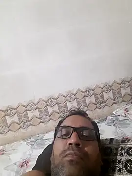 Snapshot of Hot-boy077 chatting on 10.18.25 Hot-boy077 online show from 10.18.25