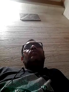 Snapshot of Hot-boy077 chatting on 10.26.25 Hot-boy077 online show from 10.26.25