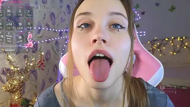 Snapshot of Armurra15 chatting on 03.03.26 Armurra15 online show from 03.03.26