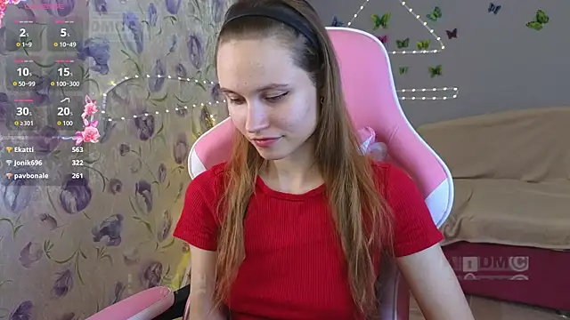 Snapshot of Armurra15 chatting on 04.10.26 Armurra15 online show from 04.10.26