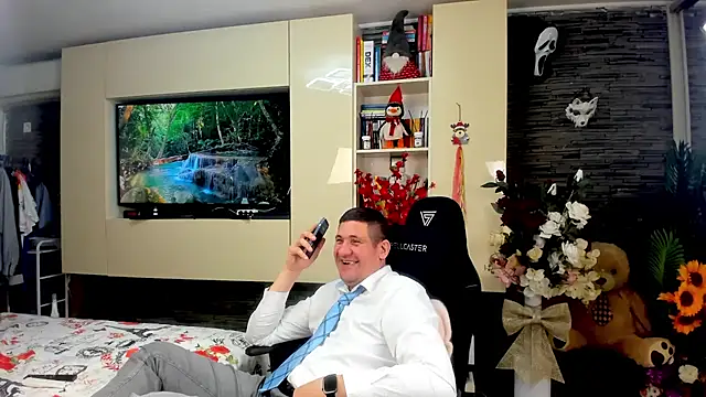 SpartacusDaddy48 online show from 04.15.26