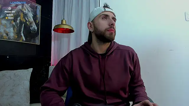 Maximo Wolff online show from 11.04.25