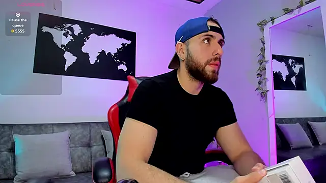 Maximo Wolff online show from 12.20.25