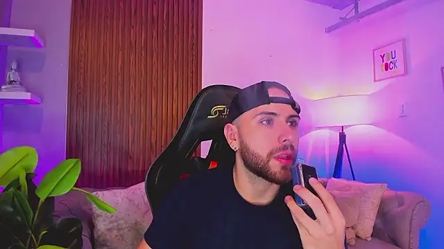 Maximo Wolff online show from 02.04.26