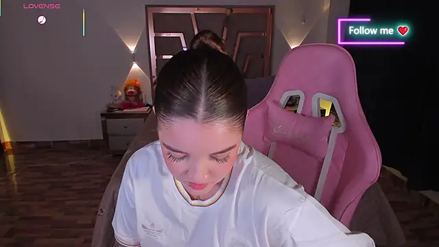 lunaarose online show from 03.27.26