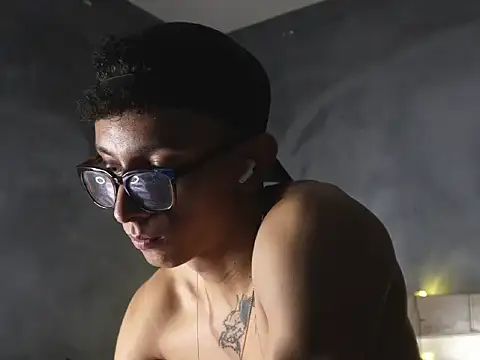 Snapshot of Vbenz28 chatting on 02.07.26 Vbenz28 online show from 02.07.26