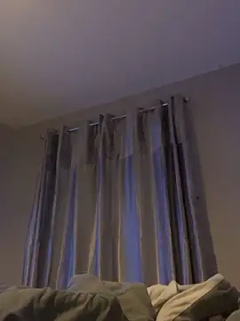 Snapshot of LollyLove_ chatting on 10.18.25 LollyLove  online show from 10.18.25