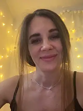 Snapshot of LucieMack chatting on 02.03.26 LucieMack online show from 02.03.26