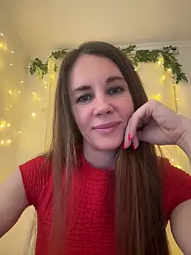 Snapshot of LucieMack chatting on 03.23.26 LucieMack online show from 03.23.26