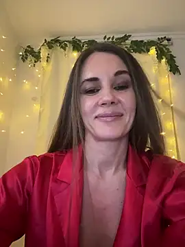 Snapshot of LucieMack chatting on 03.30.26 LucieMack online show from 03.30.26