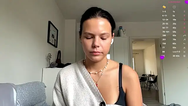 MaydaCornwall online show from 11.12.25