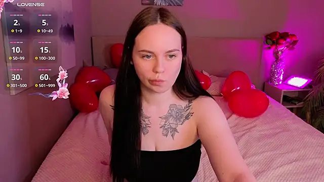 Snapshot of Alice_Moondark chatting on 02.13.26 Alice Moondark online show from 02.13.26