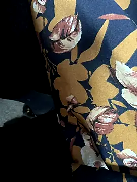 HiddenHoneyLDN online show from 09.17.25