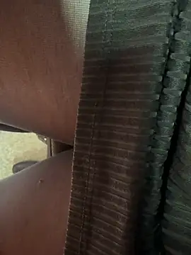 HiddenHoneyLDN online show from 11.25.25