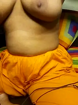 Snapshot of Maria_Mahi chatting on 10.23.25 Maria Mahi online show from 10.23.25