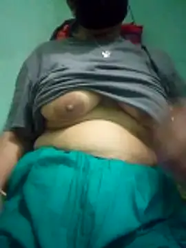 Snapshot of Maria_Mahi chatting on 11.05.25 Maria Mahi online show from 11.05.25