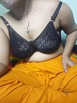 Snapshot of Maria_Mahi chatting on 11.19.25 Maria Mahi online show from 11.19.25