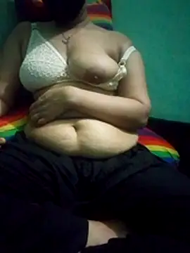 Snapshot of Maria_Mahi chatting on 11.23.25 Maria Mahi online show from 11.23.25