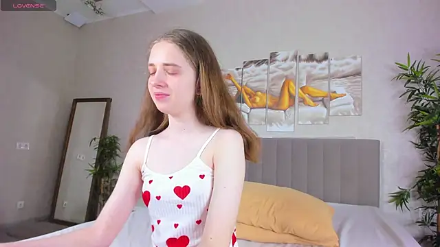 Camilla Kelly online show from 04.16.26