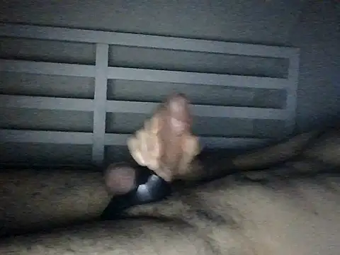 Snapshot of koloLoo32 chatting on 09.25.25 koloLoo32 online show from 09.25.25