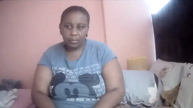 HUGEASSXXXXX online show from 11.22.25