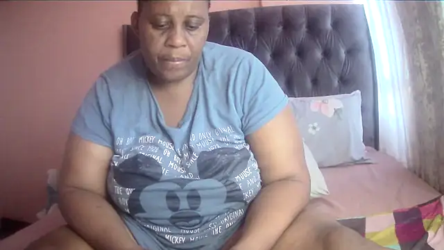 Snapshot of HUGEASSXXXXX chatting on 02.03.26 HUGEASSXXXXX online show from 02.03.26