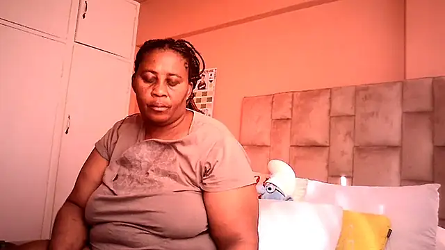Snapshot of HUGEASSXXXXX chatting on 08.04.26 HUGEASSXXXXX online show from 08.04.26