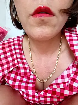 Snapshot of Rosalind_xxx chatting on 03.26.26 Rosalind xxx online show from 03.26.26