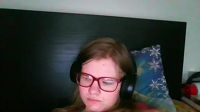 Moonolighta online show from 11.09.25