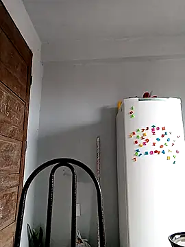 indiazinhabella27 online show from 10.31.25