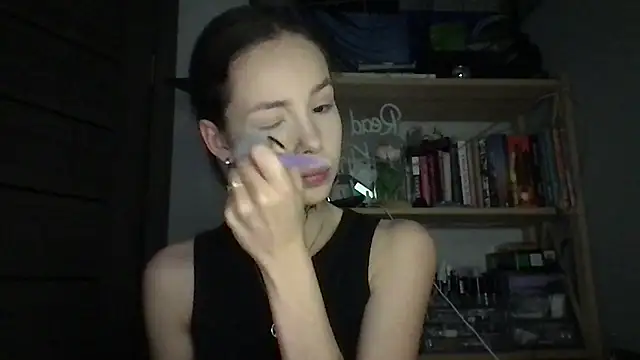 Snapshot of Yuna5343 chatting on 10.11.25 Yuna5343 online show from 10.11.25