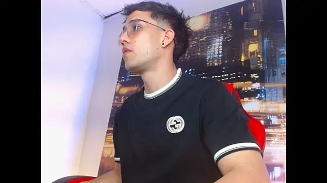 Snapshot of alexgiraldo__ chatting on 03.14.26 alexgiraldo online show from 03.14.26