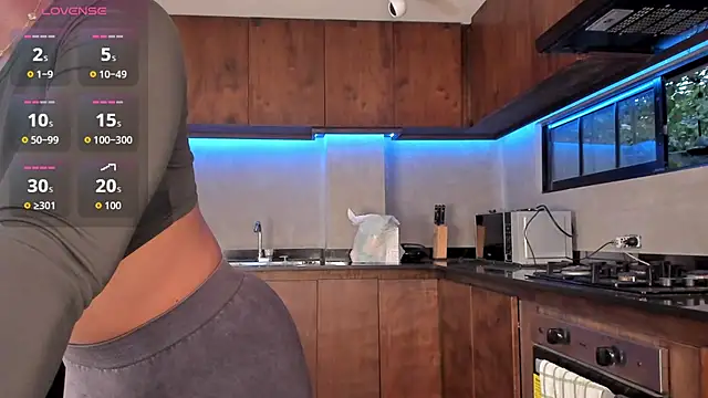 alisonn moon online show from 10.17.25