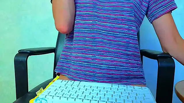Bom Mia Bom online show from 07.08.26