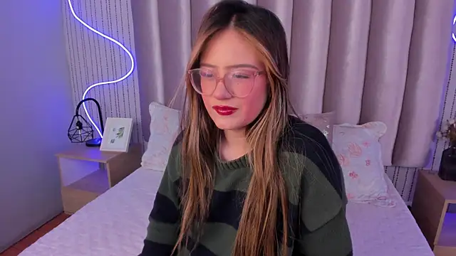 SamanthaPeachss online show from 10.09.25