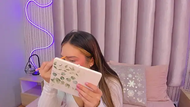 SamanthaPeachss online show from 11.13.25