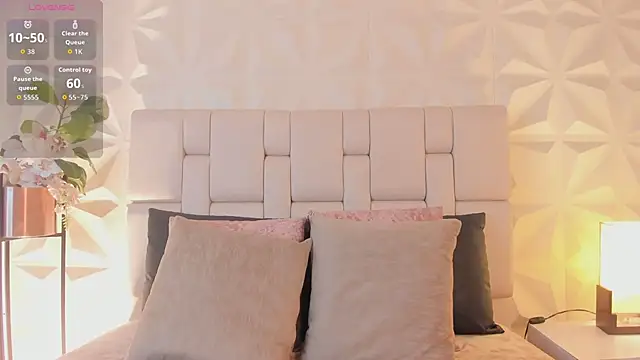 scarlettadams   online show from 01.10.26