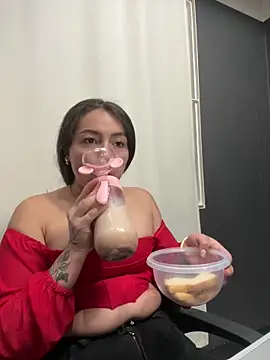 Alyha Cortes online show from 12.22.25