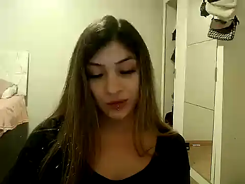 Snapshot of Becca_B chatting on 04.29.26 Becca B online show from 04.29.26