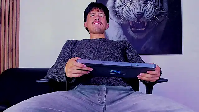 DimitriDeluxe online show from 09.13.25