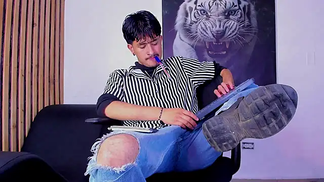 DimitriDeluxe online show from 09.18.25