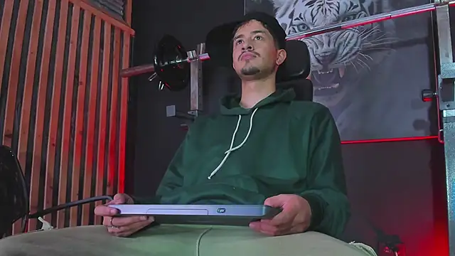 DimitriDeluxe online show from 11.06.25