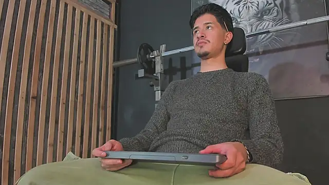 DimitriDeluxe online show from 11.26.25