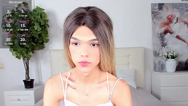 MadonnaRossi online show from 04.09.26