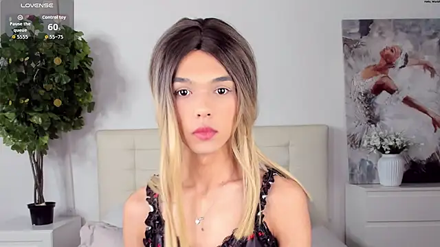 MadonnaRossi online show from 04.19.26