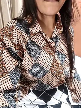 Snapshot of Shalu_G chatting on 02.26.26 Shalu G online show from 02.26.26