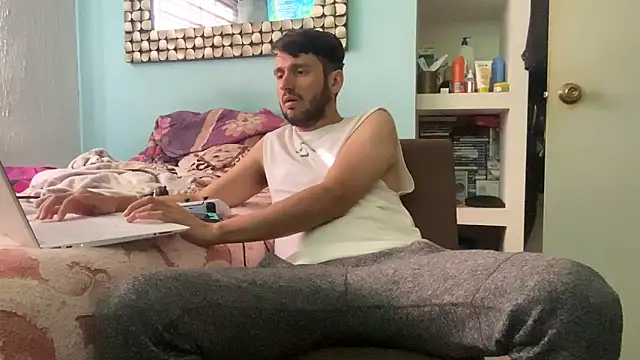 Alexitho25 online show from 12.20.25